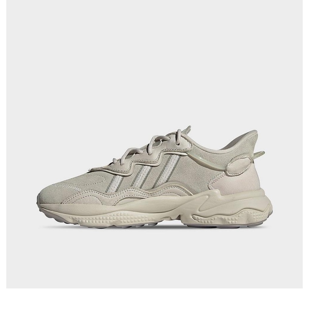 Adidas Ozweego Bliss Knit size 5 ( in men. Size is 37 in women)